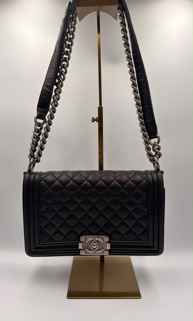 Chanel Boy Bag Old Medium — Black Quilted Calfskin, Ruthenium Hardware