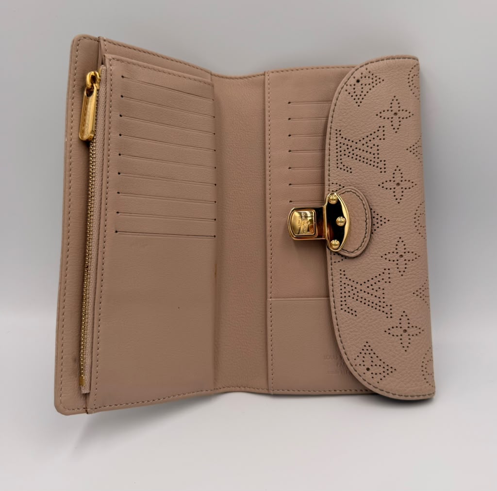 Louis Vuitton Mahina Amelia Wallet — Blush Pink Perforated Leather, Gold Hardware