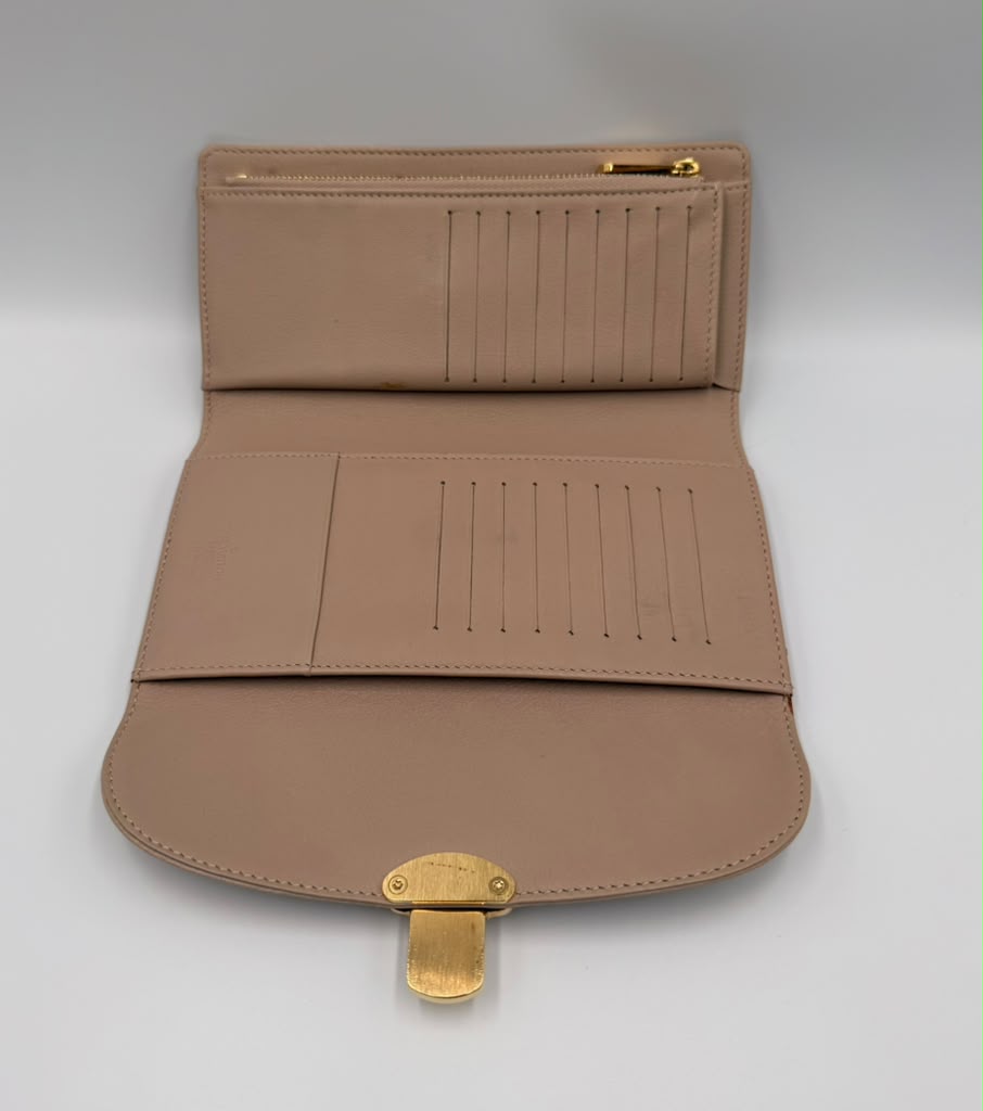 Louis Vuitton Mahina Amelia Wallet — Blush Pink Perforated Leather, Gold Hardware