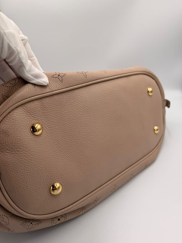 Louis Vuitton Mahina XL Hobo — Blush Pink Perforated Leather, Gold Hardware