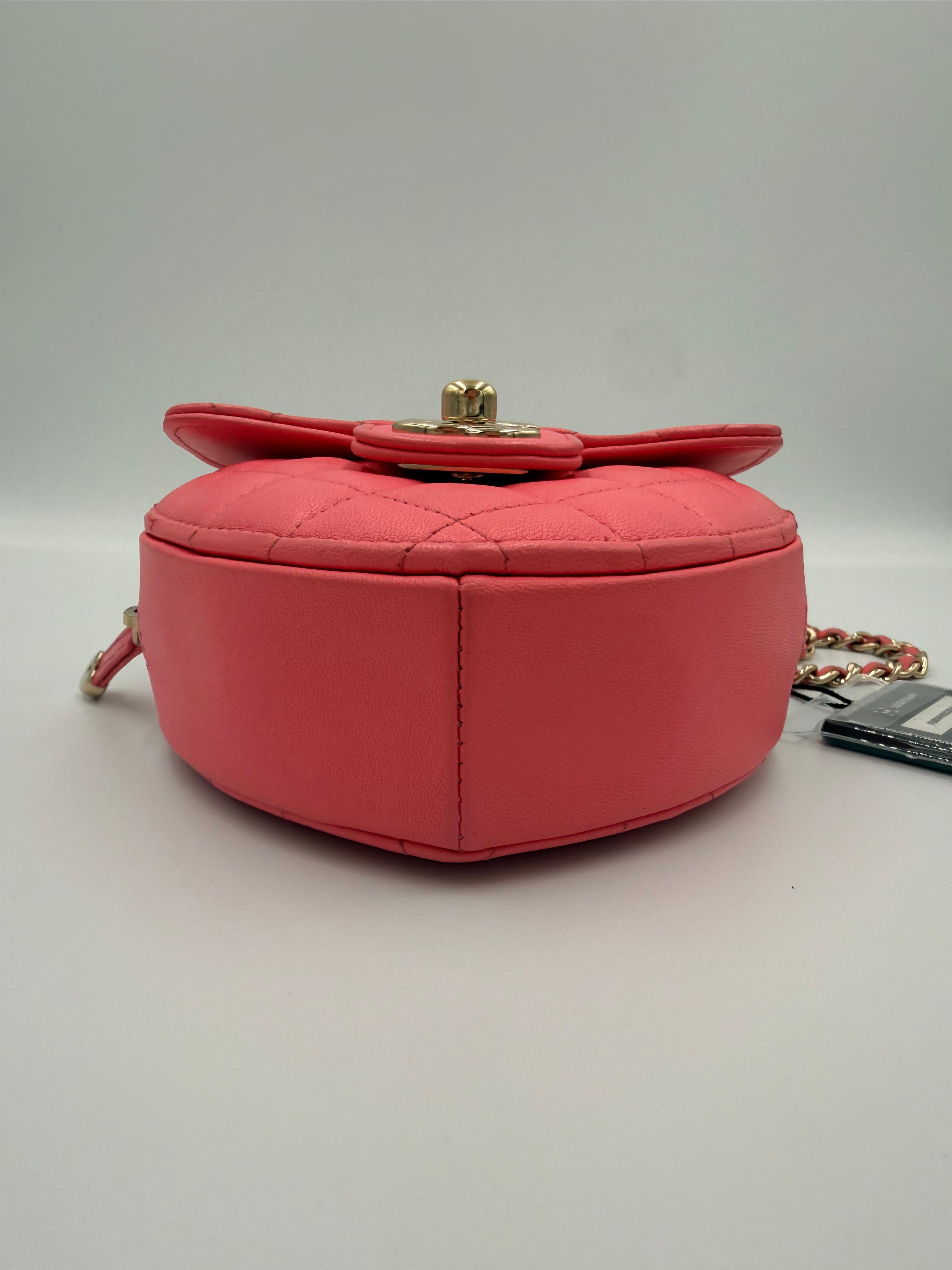 Chanel CC In Love Heart Bag - Bottom view
