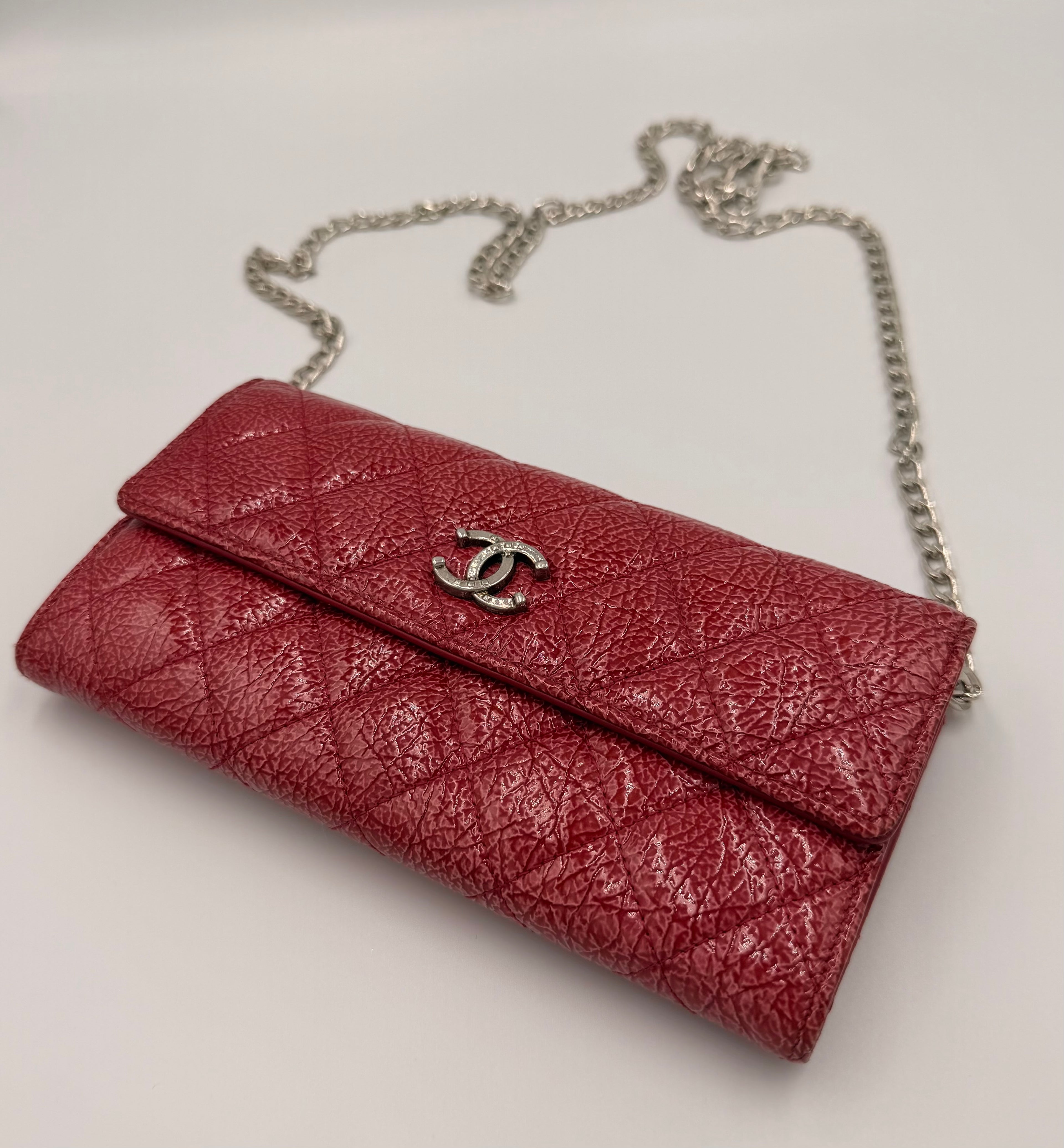 Chanel Chevron Flap Wallet on Chain — Red