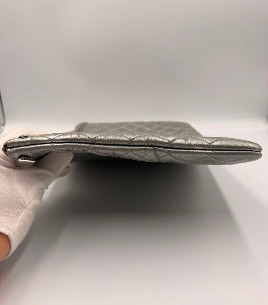 Chanel Boy O Case Large Clutch — Silver Metallic