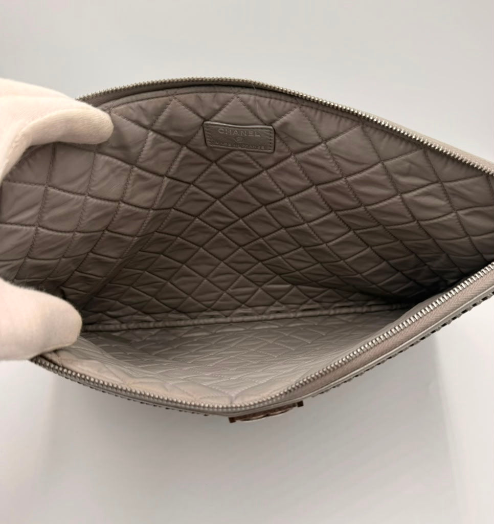 Chanel Boy O Case Large Clutch — Silver Metallic