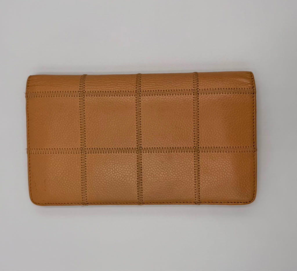 Chanel Chocolate Bar Quilted Caviar Wallet on Chain — Beige