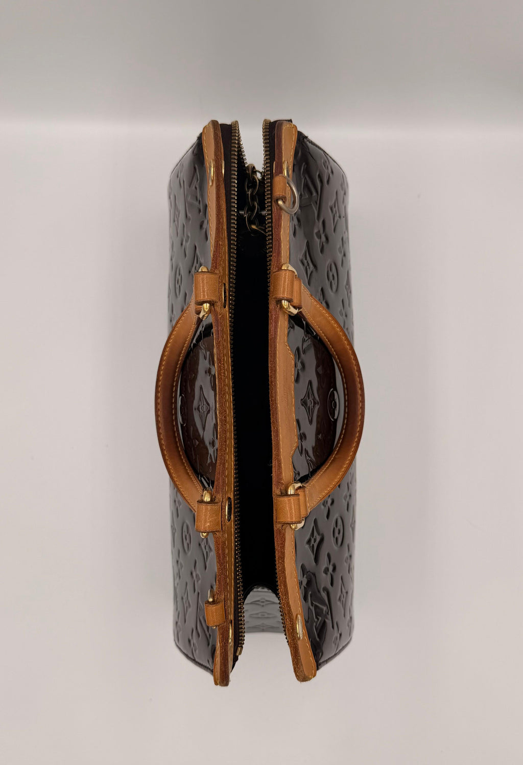 Louis Vuitton Brea MM — Amarante Monogram Vernis