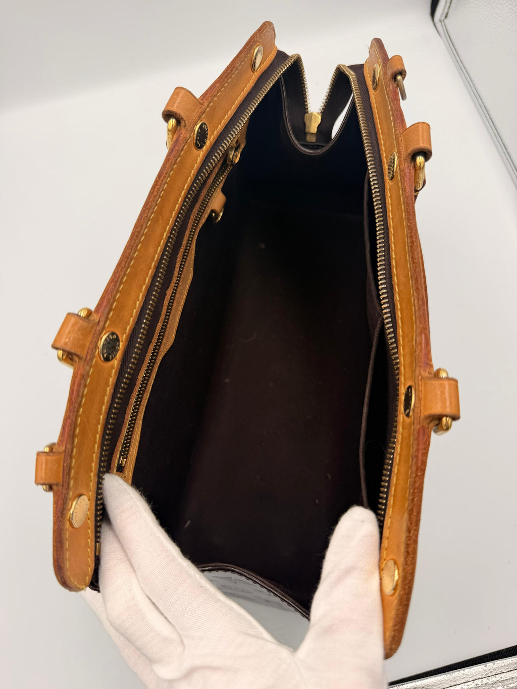 Louis Vuitton Brea MM — Amarante Monogram Vernis