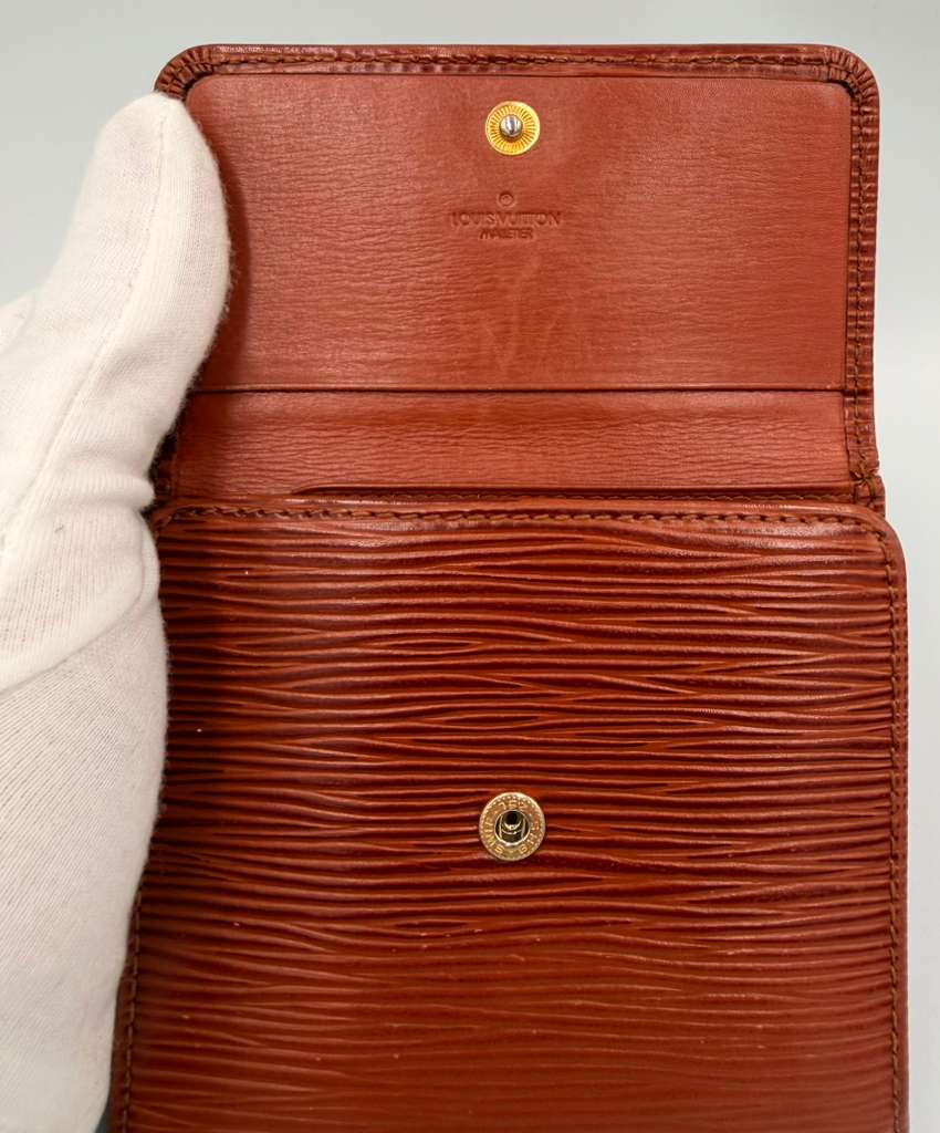 Louis Vuitton Élise Wallet — Epi Leather, Kenyan Brown