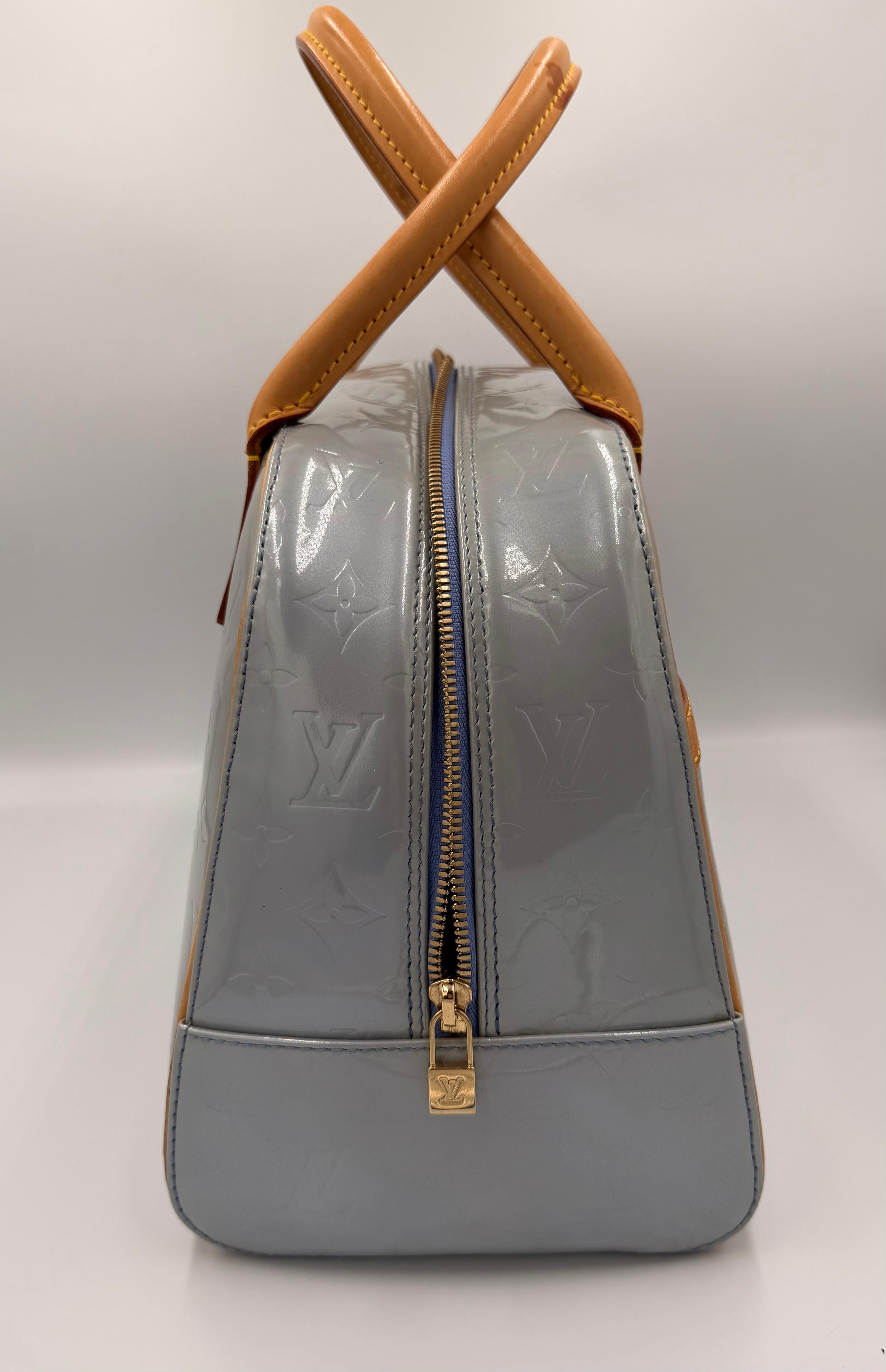 Louis Vuitton Tompkins Square — Vernis Leather Blue