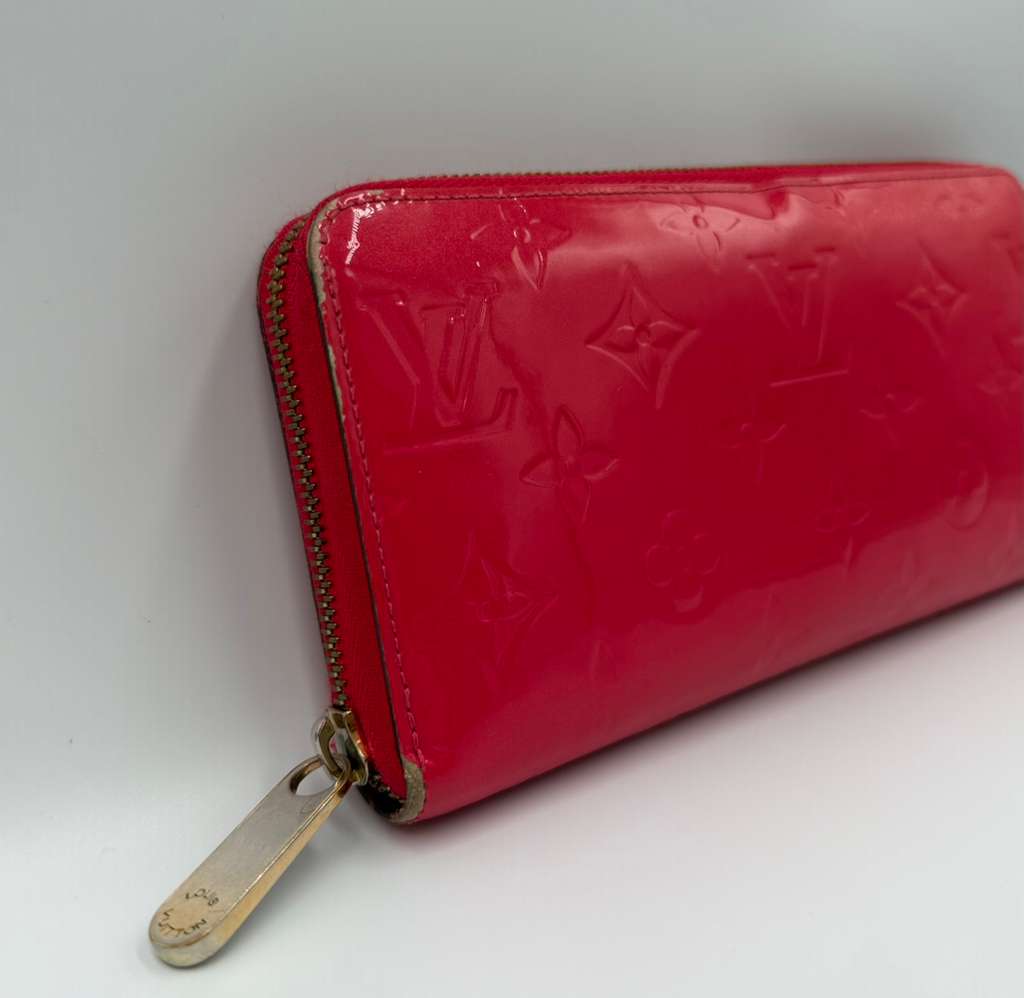 Louis Vuitton Zippy Wallet — Monogram Vernis, Rose Litchi