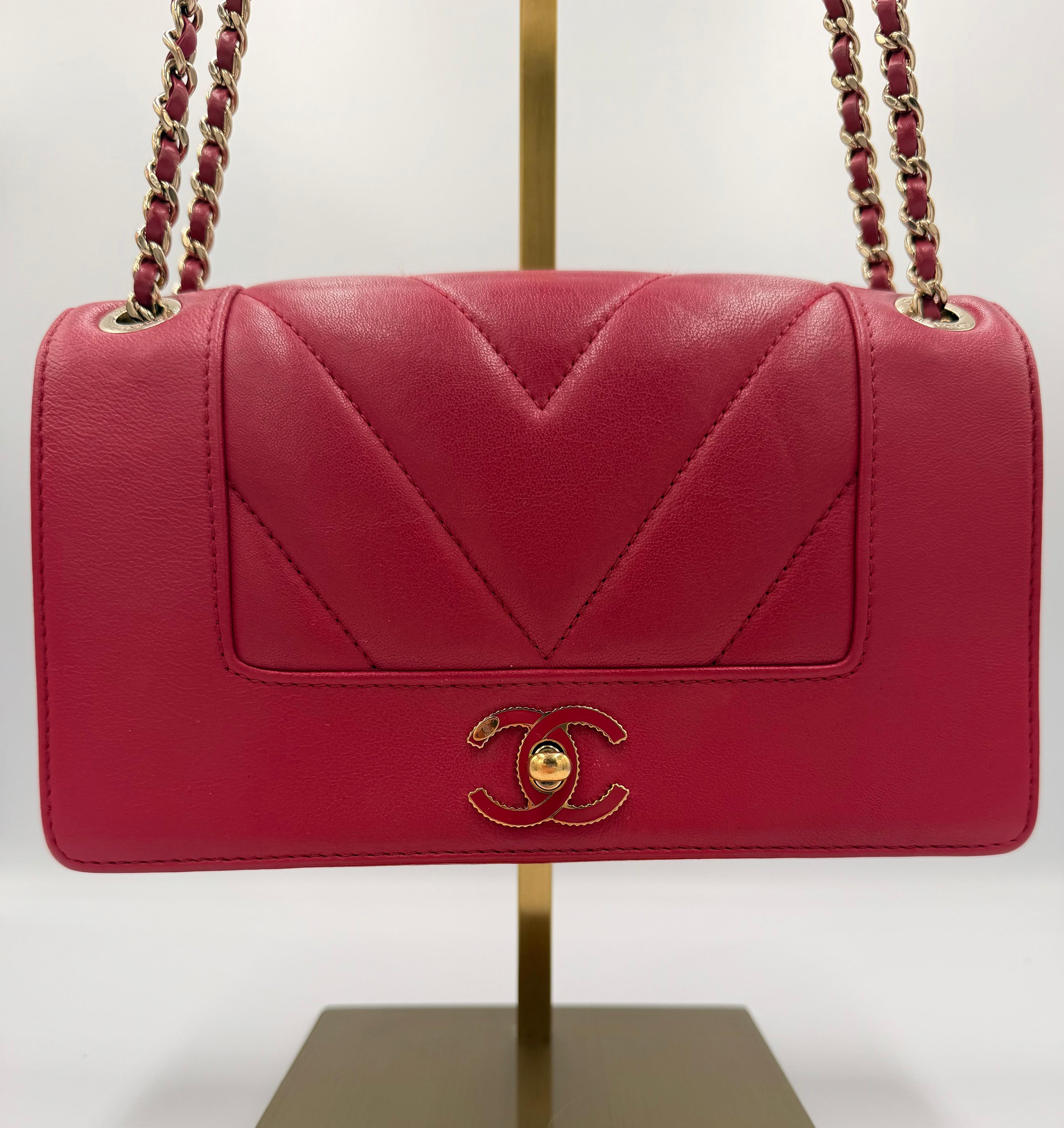 Chanel Mademoiselle Vintage Flap — Fuchsia