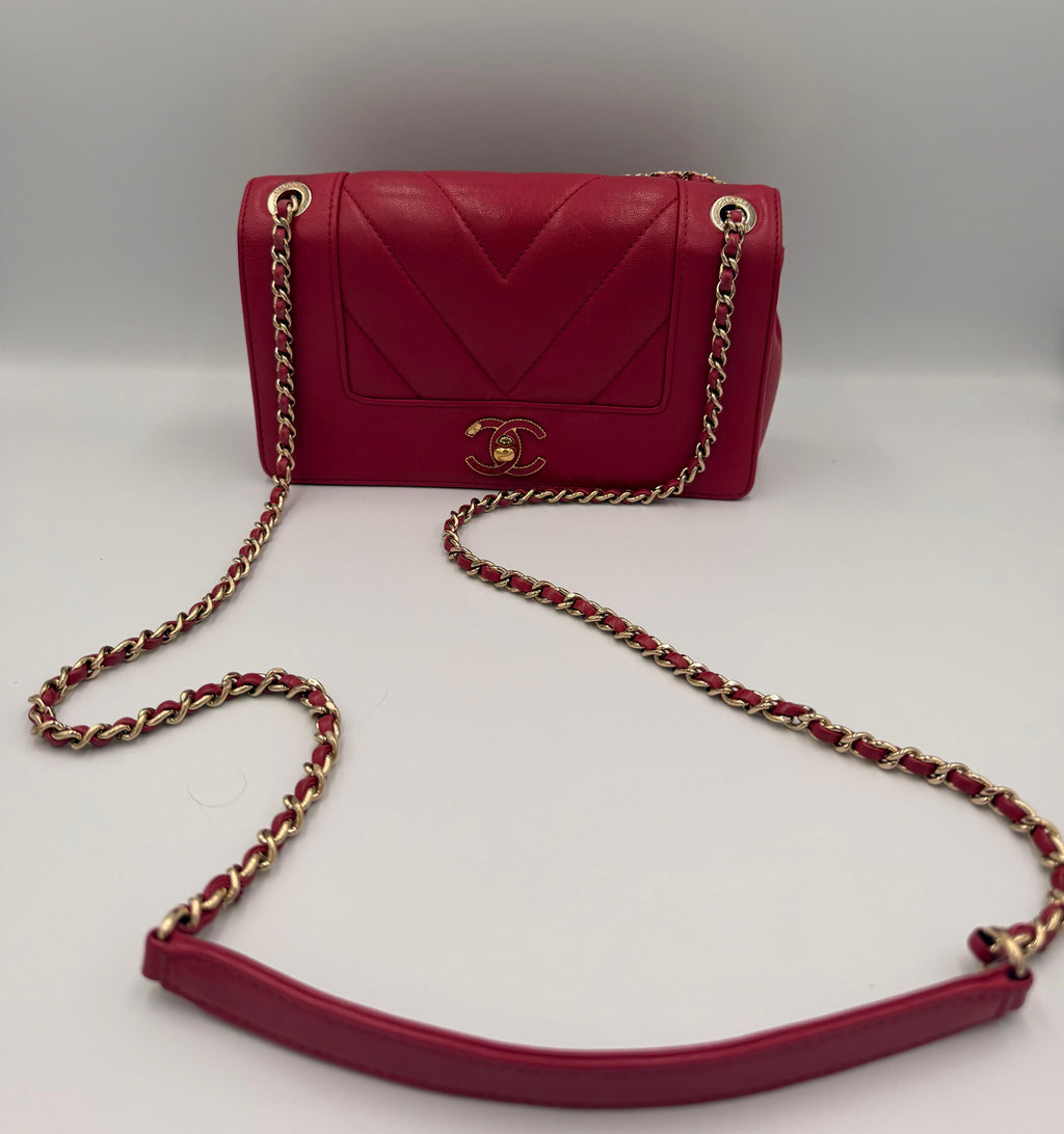 Chanel Mademoiselle Vintage Flap — Fuchsia